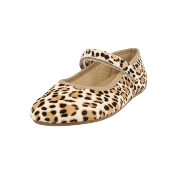 Bailarina Blanditos Ballet Print con estampado de leopardo y tira con velcro, vista lateral delantera