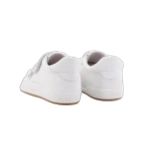 Zapatillas Blanditos Londres Blanco de piel con velcro plateado, vista trasera con el talón y la suela marcada