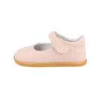 Merceditas infantil de tejido de lino rosa con tira de velcro y suela de goma color miel, vista lateral