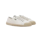 Zapatillas Mustang Free Aria blancas de lona con puntera y suela de goma beige, vista lateral del par