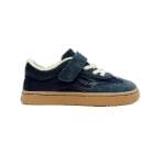 Zapatilla infantil Lejan ONE Kids Nylon Navy de nailon y ante azul marino con velcro y suela color caramelo, vista lateral