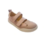 Sandalia Andanines Mousse rosa con dos velcros, piel lisa, puntera de tejido texturizado y suela blanca, vista lateral