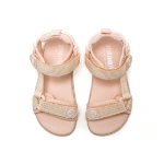 Sandalias infantiles Mustang Free Nylon Strap en color nude con tiras de velcro, vistas desde arriba