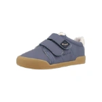 Zapatilla infantil Blanditos Londres Jeans de piel azul con dos velcros y suela color miel, vista lateral delantera