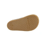 Suela barefoot del zapato infantil Blanditos Londres, de goma color miel con relieve de rombos y talla 22 grabada