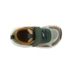 Zapatilla infantil Victoria Kai Botella vista desde arriba, con velcro y cordones verdes, cuello mostaza y suela crema